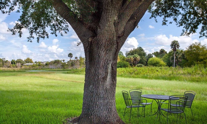 Plantation Estates Hotel | Travelodge by Wyndham Deltona