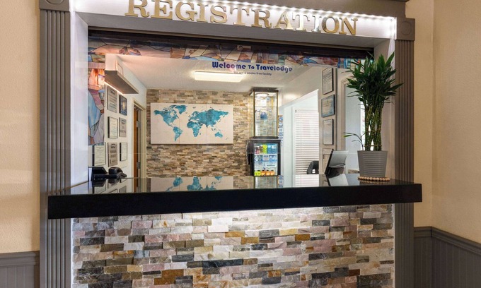 Perry Hotel | Travelodge by Wyndham Perry National Fairgrounds Area I-75