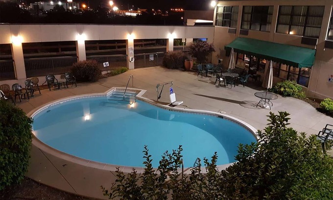Roanoke Hotel | Travelodge by Wyndham Roanoke