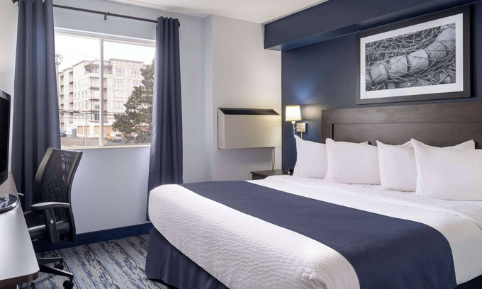 Saint John Hotel | Travelodge Suites by Wyndham Saint John