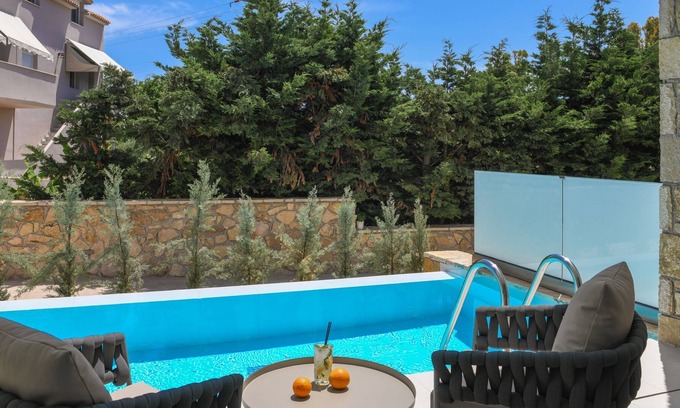 Vasilikos Apartment | Triple Suite with Private Pool - Lagoon Suites