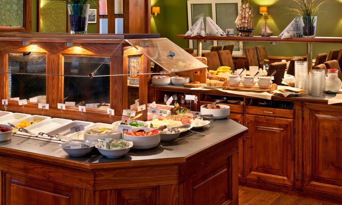 Lubeck City Centre Hotel | TRYP by Wyndham Lübeck Aquamarin