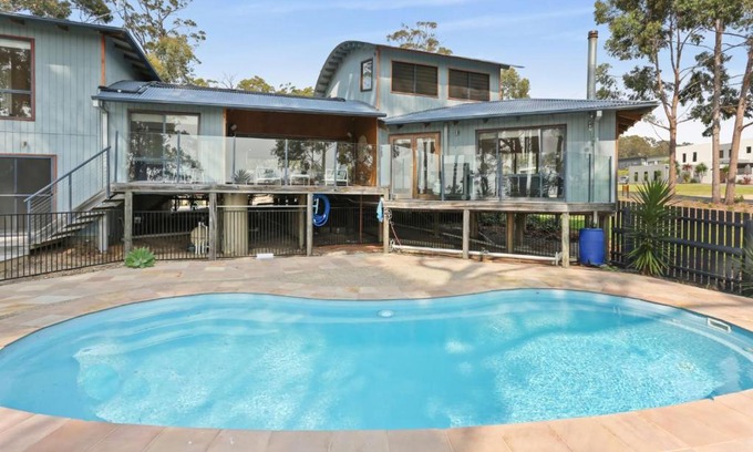 Tura Beach House | Tura Tree House