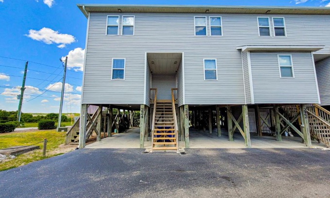 Surf City House | Turtle Cove 223 - C-Notes