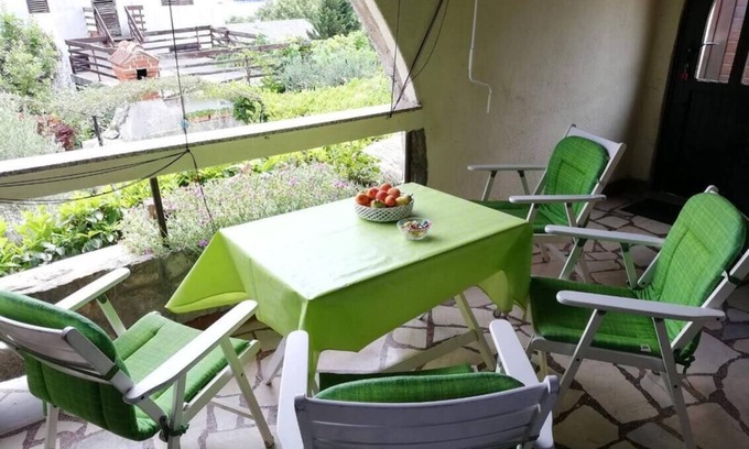 Kornic Apartment | Two bedroom apartment with terrace and sea view Kornić, Krk (A-416-a)