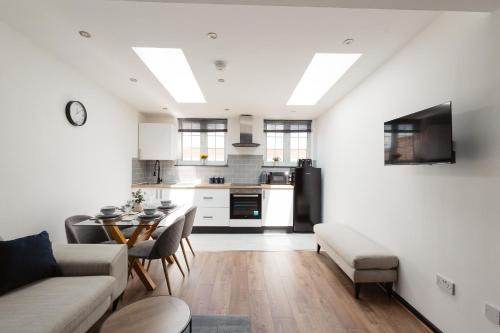 Warrington Apartment | Two Bedroom Executive Pad by Traboule Properties Ltd