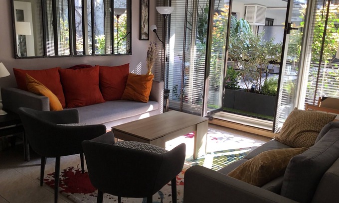 Les Halles Apartment | Two-room apartment 56 m2 full center quiet balcony elevator on interior garden