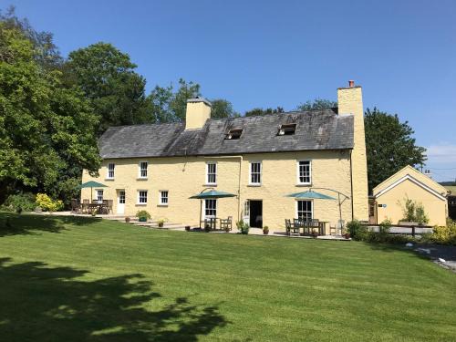 Brechfa House | Ty Mawr Country Hotel & Restaurant