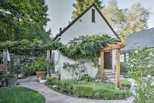 West Menlo Park House | Updated Menlo Park English Tudor Garden Cottage!