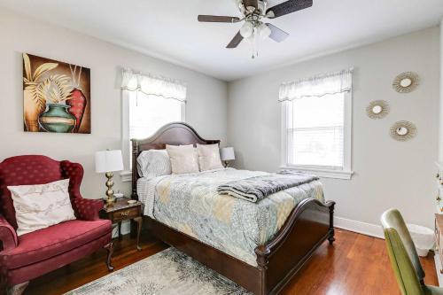 Richmond House | Urban Oasis free parking fully fenced fire pit