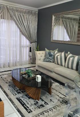Greater Johannesburg Metropolitan Area Apartment | URlyfstyle Cottage Near Mall of Africa