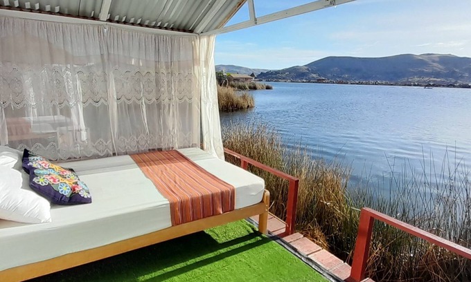 Puno House | Uros Amaru Marka Lodge - Lake Titikaka