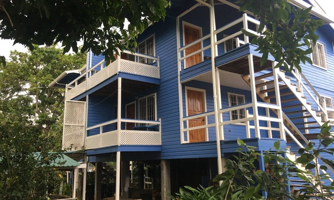 Isla de Utila Apartment | Utila's The Gardens ~ Top Floor Upscale Apartments