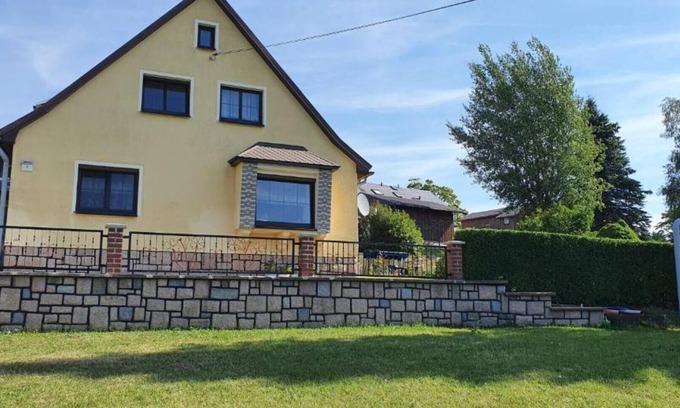 Tannenbergsthal House | Vacation home in the idyllic Vogtland, quiet and surrounded by forests and meadows