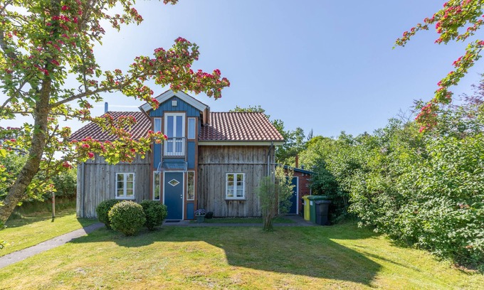 Langenhorn House | Vacation home Lütt Huus an de Geestkant in Langenhorn for up to 4 people