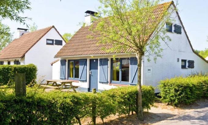 Koksijde House | Vacation home Select by Interhome