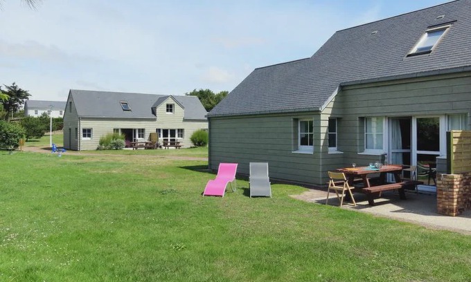 Creances House | Vacation home Village des Dunes (CEZ321) in Créances - 6 persons, 3 bedrooms