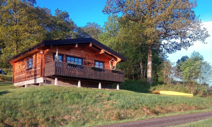 Kungsater House | Viking cottage with lake view and fishing possibilities