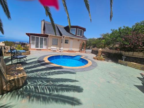 Adeje Villa | Villa Carlitos by Villas Vista Gomera