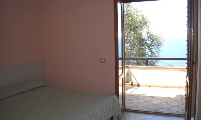 Marina di Pisciotta Apartment | VILLA CECILIA/ap. 2: mid in the nature and close to golden Cilento beaches