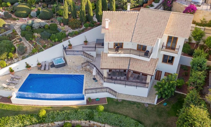 Aphrodite Hills Villa | Villa HERMIONA