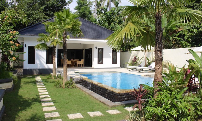 Kaliasem Villa | Villa in a wooded area by Lovina