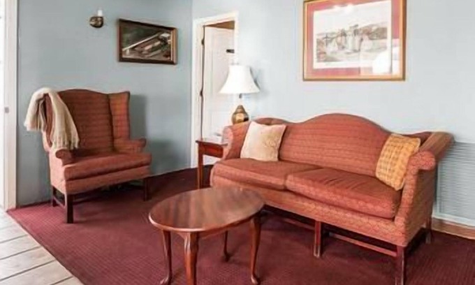 Lawrenceburg Hotel | Villa Inn