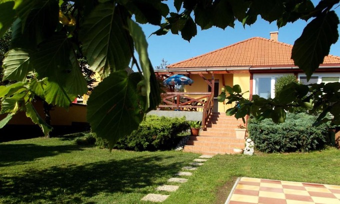 Egerszalok House | Villa Iris