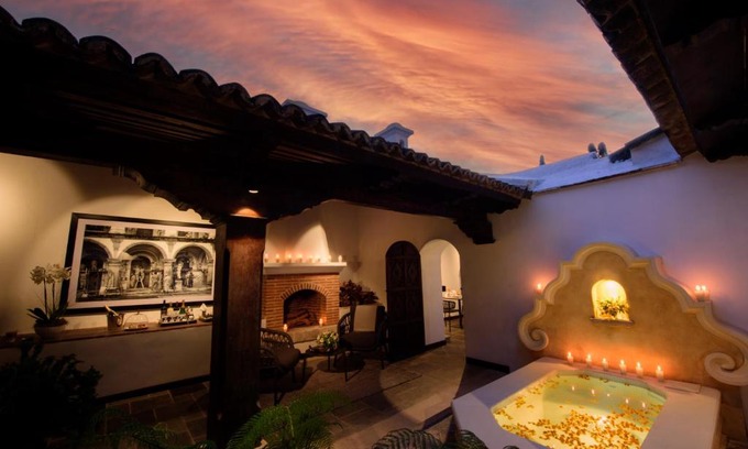 Antigua Guatemala Hotel | Villa Las Mil Flores