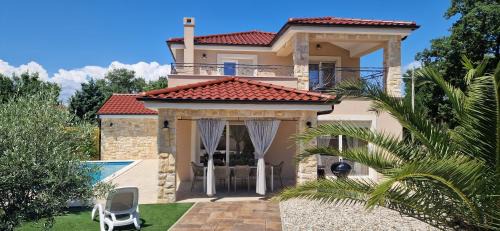 Pinezici Villa | Villa Lukas&Ana s bazenom,dječjim igralištem
