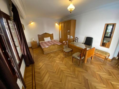 Taqseem Laselky House | Villa Maadi 35 -R 2- Poolside Queen Room