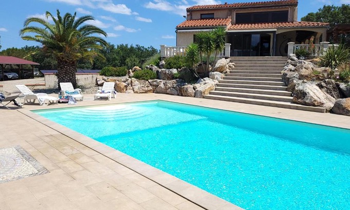 Villelongue-dels-Monts Apartment | Villa RENE