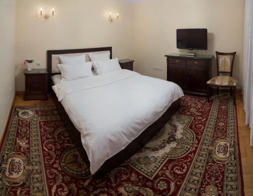 Chisinau Villa | Villa Romantica on Vlaicu-Pircalab