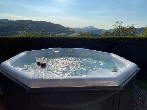 Montefiore Conca Bed & Breakfast | Villa Tamara Country & Spa Suites