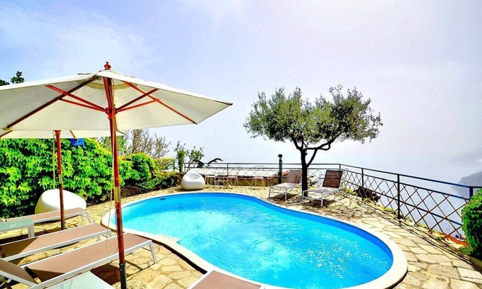 Nocelle House | Villa Tecla A: A characteristic two-story independent house located on a hillside, facing the sea, with Free WI-FI.