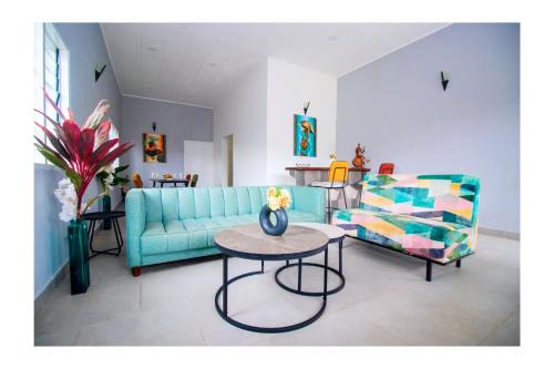 Bonaberi Villa | Villa Trinidad