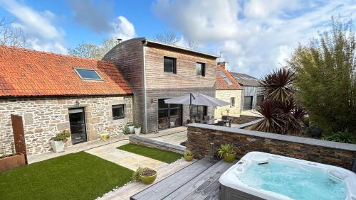 Guisseny Villa | Villa Ty Amor - avec grand jardin et jacuzzi pour 9