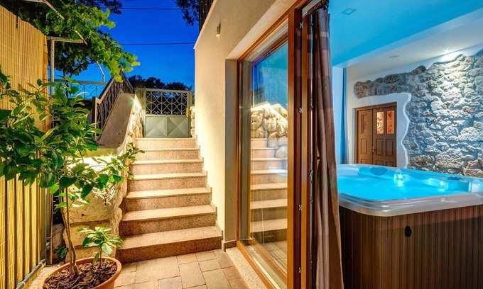 Bribir Cabin | VILLA VALENTINA -Luxury Stay for 8+1 Guests with XXL Pool&Whirlpool