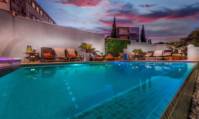 Lapad Villa | Villa Vikor with large private swimming pool and jacuzzi.