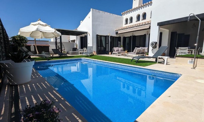 Caserio Los Tarquinos Villa | Villa Vinka - El Valle Golf Resort