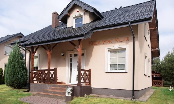 Mieroszyno House | Villa von Valdi by Interhome