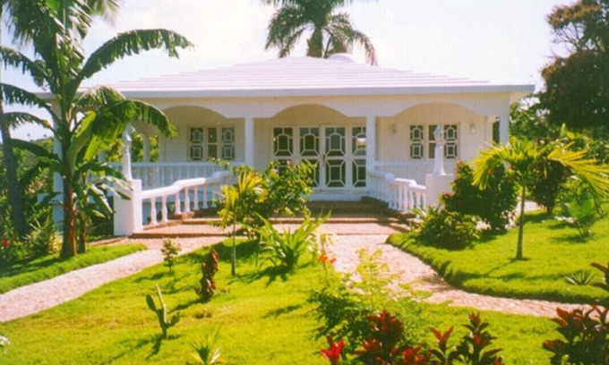 Las Galeras Apartment | Villa with 2 bedrooms, 2 bathrooms, living, kitchen, terrace, garden, pool