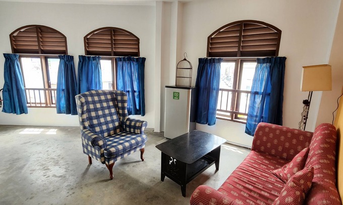 Kampung Jawa Hotel | Vintage Inn