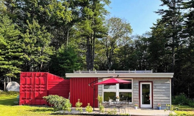 Stone Ridge House | Visit a farm-stay container house on a 30-acre organic forest in Stone Ridge, NY