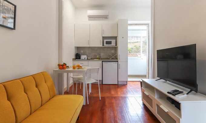 Santo Condestavel Apartment | Vita Portucale | Design Apartment Campo Ourique