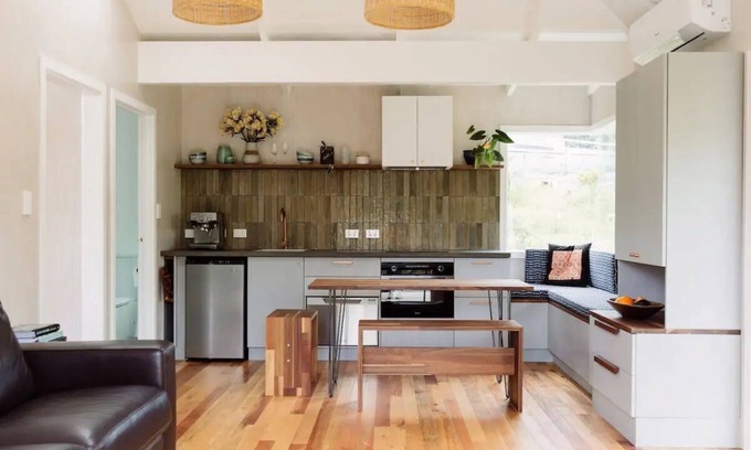 Raglan Cottage | Wainui Stream Cottage