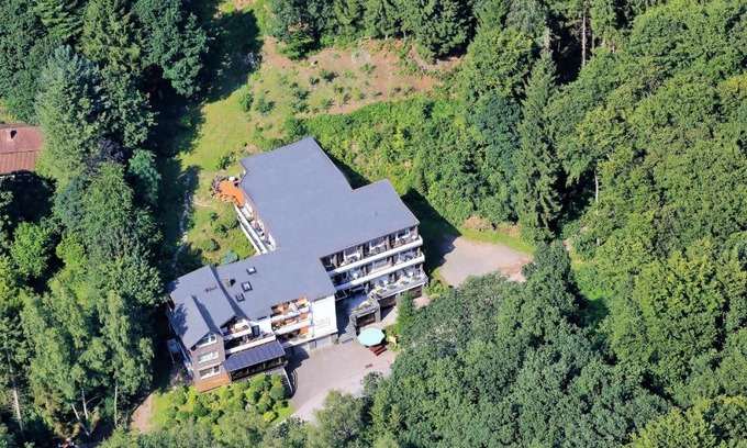 Porta Westfalica Hotel | Waldhotel Porta Westfalica