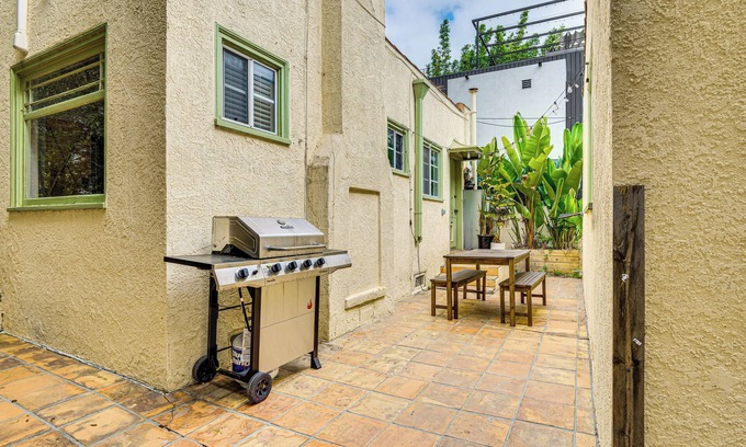 Venice Cottage | Walk to Abbot Kinney: Tranquil Cottage in Venice!
