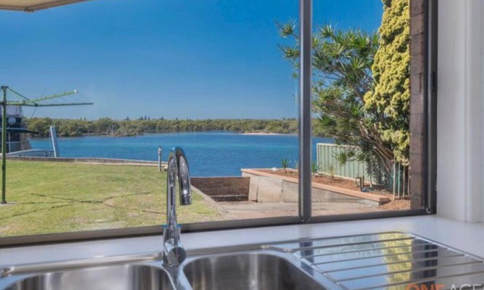 Swansea House | Waterfront Escape Swansea