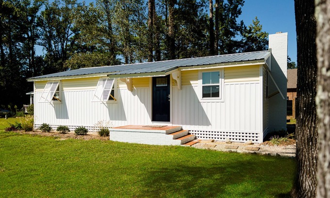 Manteo Cottage | Watermans Cottage